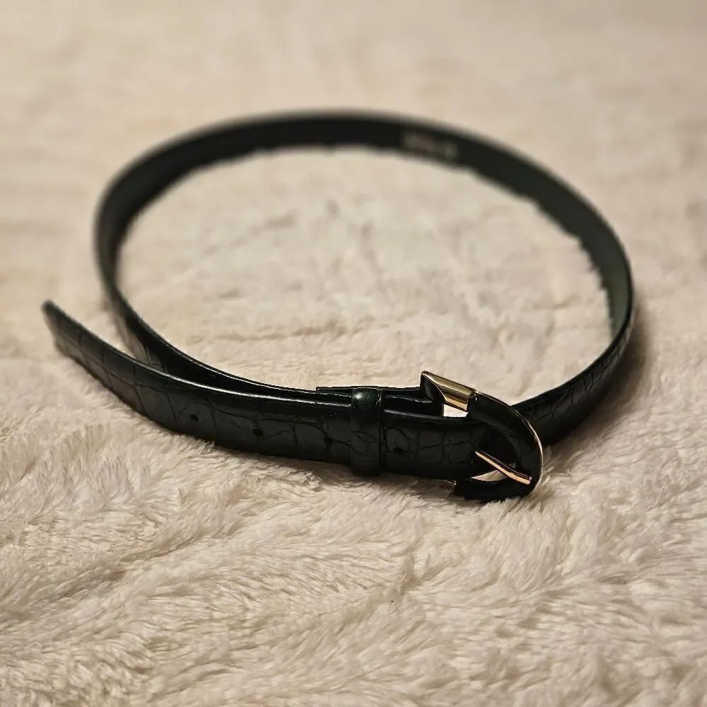Ip belt green with gold color